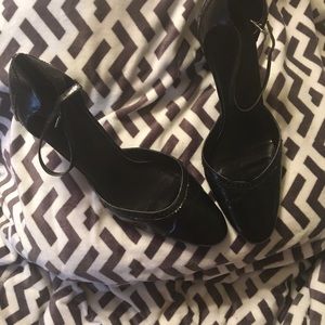 Karen Scott black Mary Janes 3 in heels sz 9